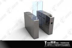 <b>�A���[�l</b>