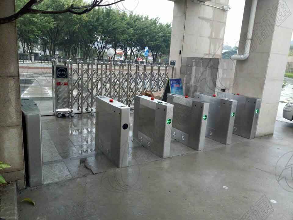 校園通道 校園無(wú)障礙通道現(xiàn)場(chǎng)照片