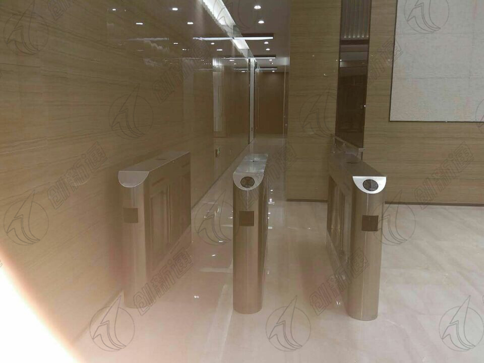 擺閘 臨沂豪森麗都大廈-圓弧斜面擺閘案例