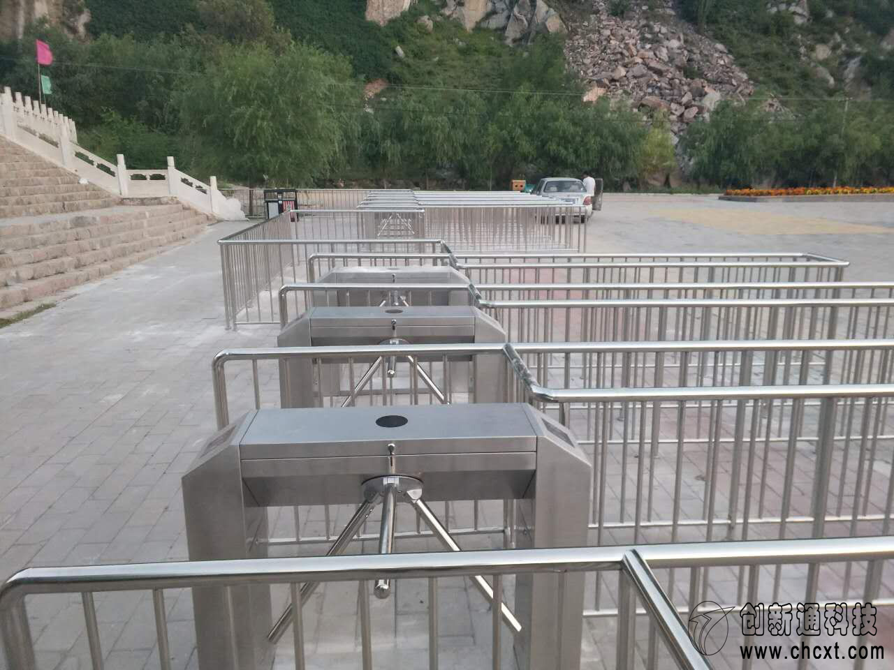 景區(qū)三輥閘案例圖